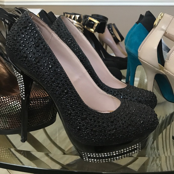 Heels! - Picture 3 of 3